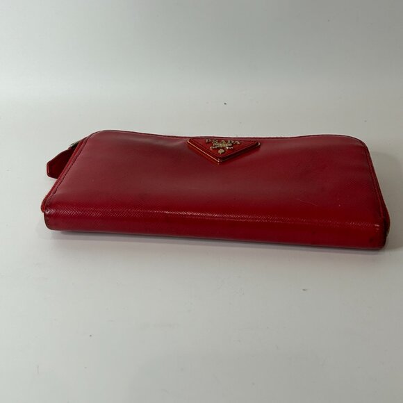 【9.26】 Preowned Prada wallet - Picture 5 of 16